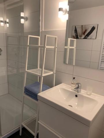 Zentrales Dachgeschossapartment In Leichligen Leichlingen Luaran gambar